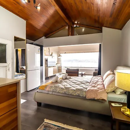 Διαμέρισμα Rooftop With Full Panoramic Bosphorus View *