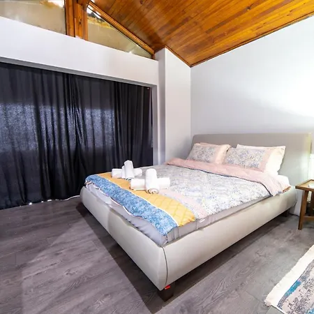 Apartment Rooftop With Full Panoramic Bosphorus View Istanbul